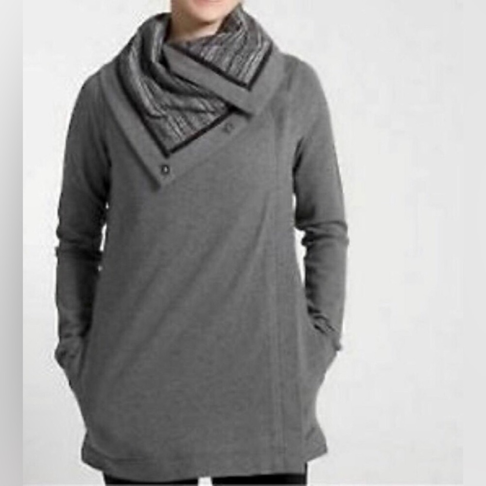 Lululemon Black Wrap coat Sz 8